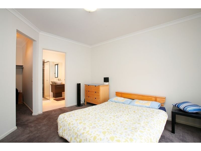 12 Sinclair Green, Derrimut VIC 3030