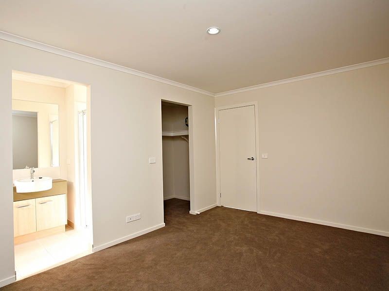 80 Pioneer Drive, Deer Park VIC 3023