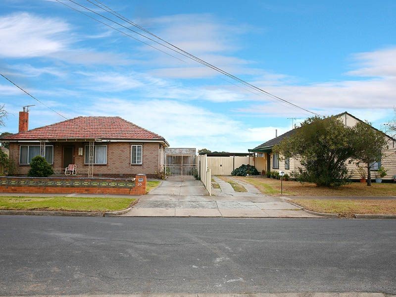18 & 20 Irvine Street, Deer Park VIC 3023