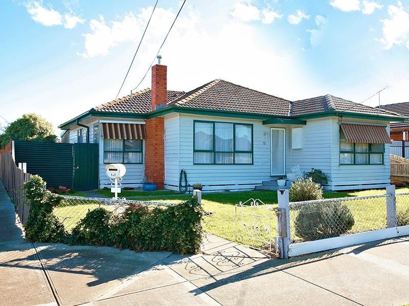 11 Little Street, Deer Park VIC 3023