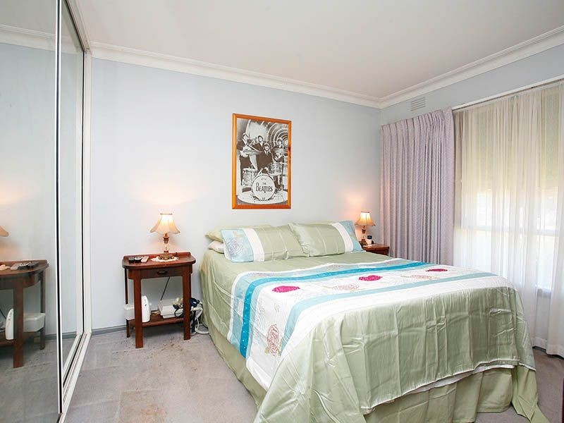 11 Little Street, Deer Park VIC 3023