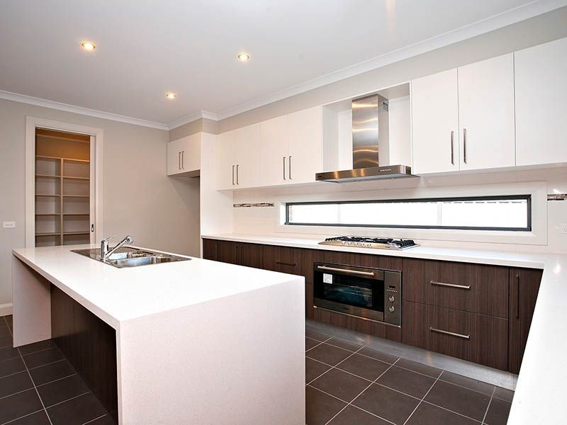 16 Chiswick Crescent, Derrimut VIC 3030