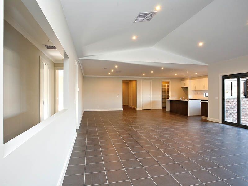 16 Chiswick Crescent, Derrimut VIC 3030