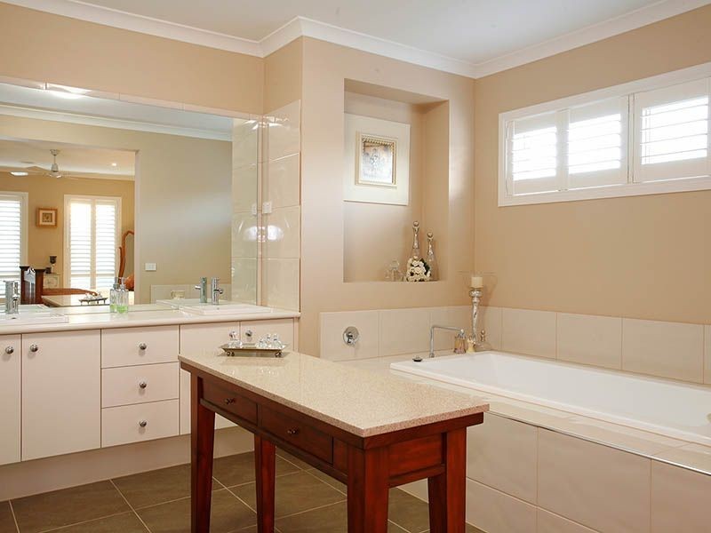 2 Pendragon Crescent, Derrimut VIC 3030