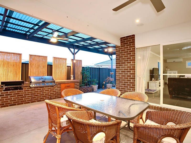 2 Pendragon Crescent, Derrimut VIC 3030