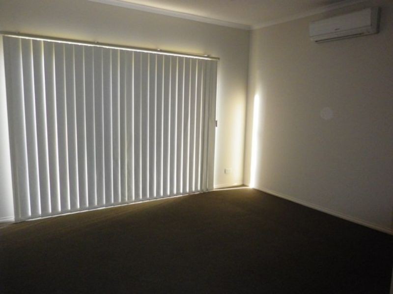 24 Grosvenor Crescent, Derrimut VIC 3030