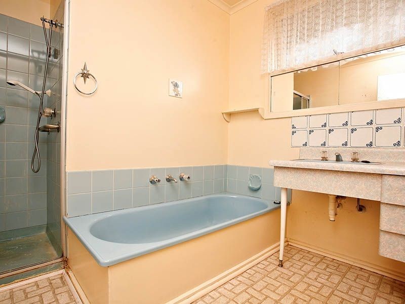 28 Marcellin Court, Deer Park VIC 3023