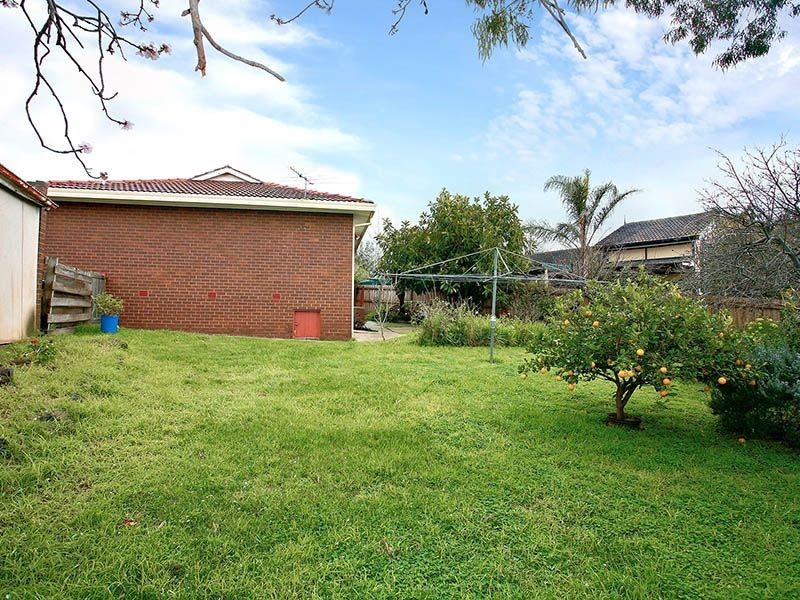 28 Marcellin Court, Deer Park VIC 3023