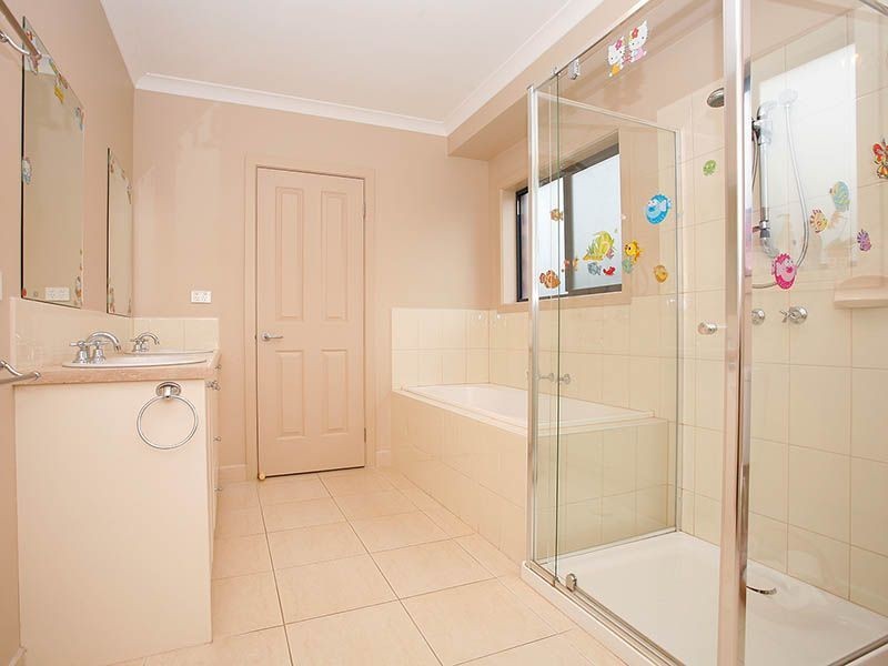 3 Rothesay Avenue, Derrimut VIC 3030