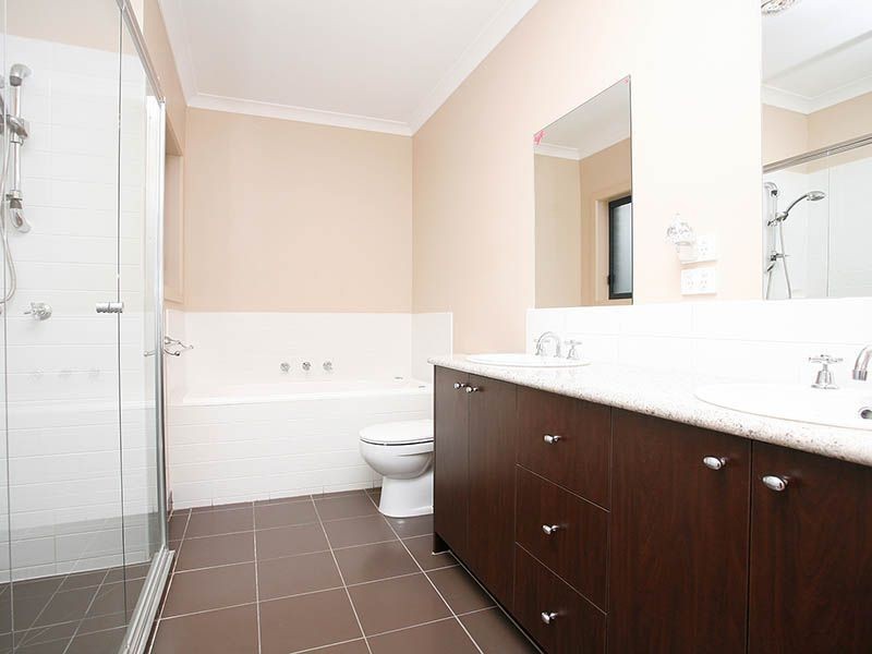 3 Rothesay Avenue, Derrimut VIC 3030