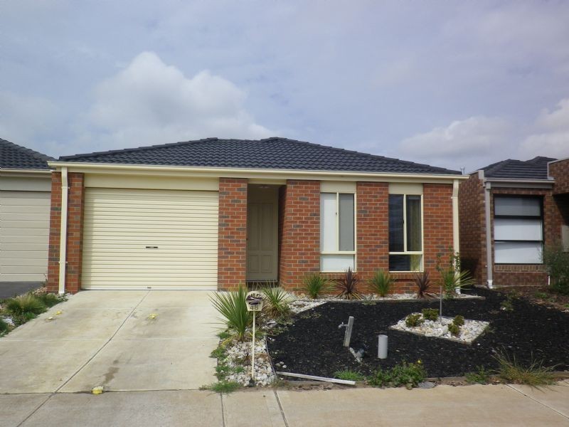 48 Hatchlands Drive, Deer Park VIC 3023