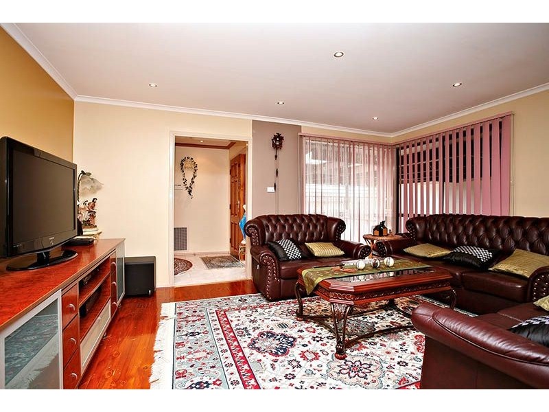 40 Angelique Grove, Albanvale VIC 3021