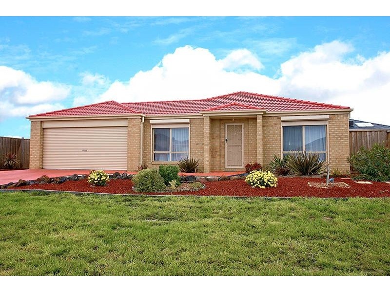 7 Earls Court, Deer Park VIC 3023