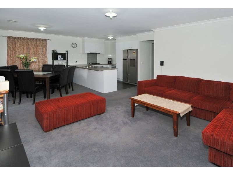 55 Pioneer Drive, Deer Park VIC 3023