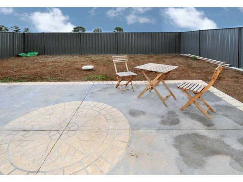 55 Pioneer Drive, Deer Park VIC 3023