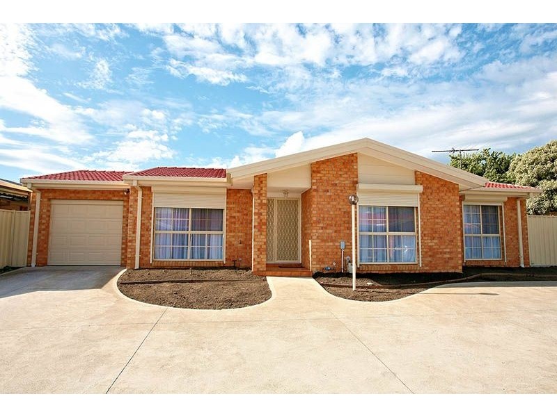 4/9-11 Peter Chanel, Deer Park VIC 3023