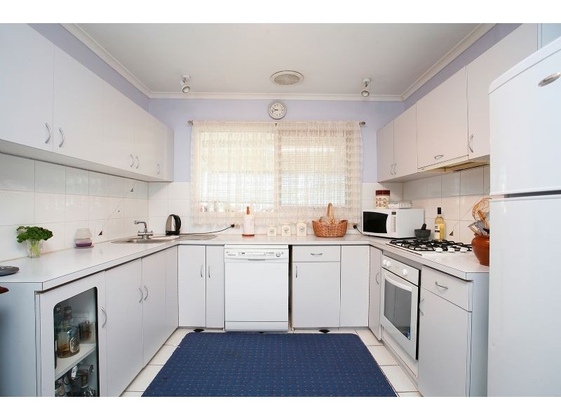 11 Little Street, Deer Park VIC 3023