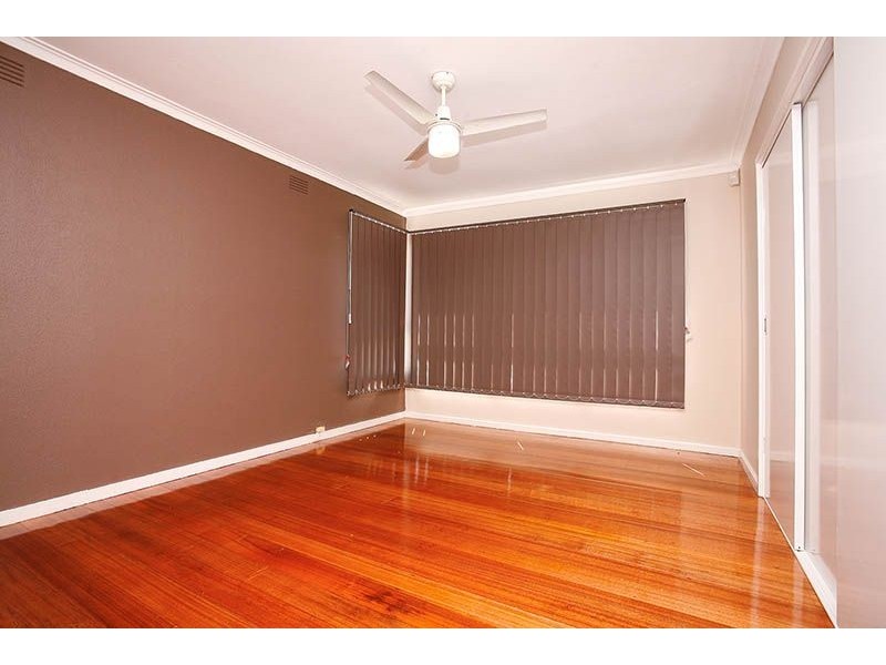 15 Meager Street, Deer Park VIC 3023