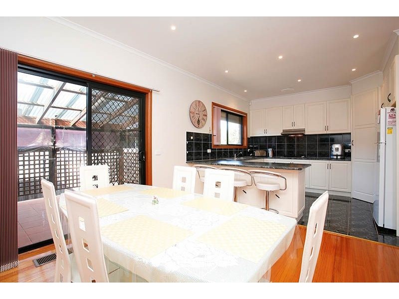 33 Kunat Street, Deer Park VIC 3023