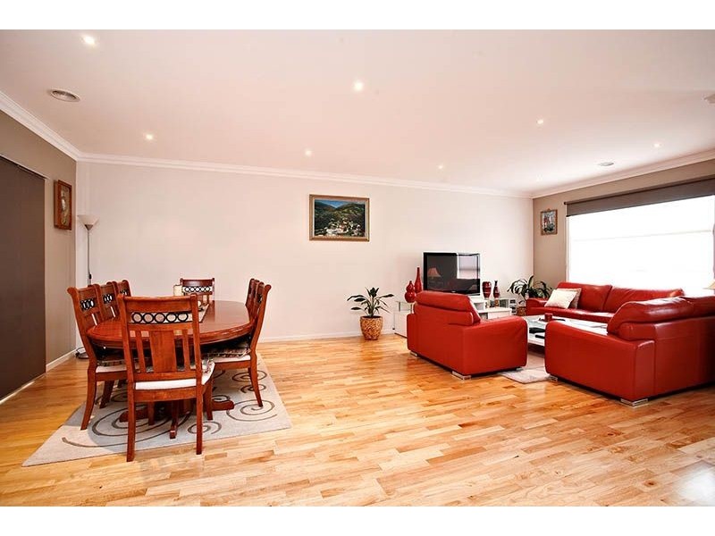 17 Burnside Street, Deer Park VIC 3023