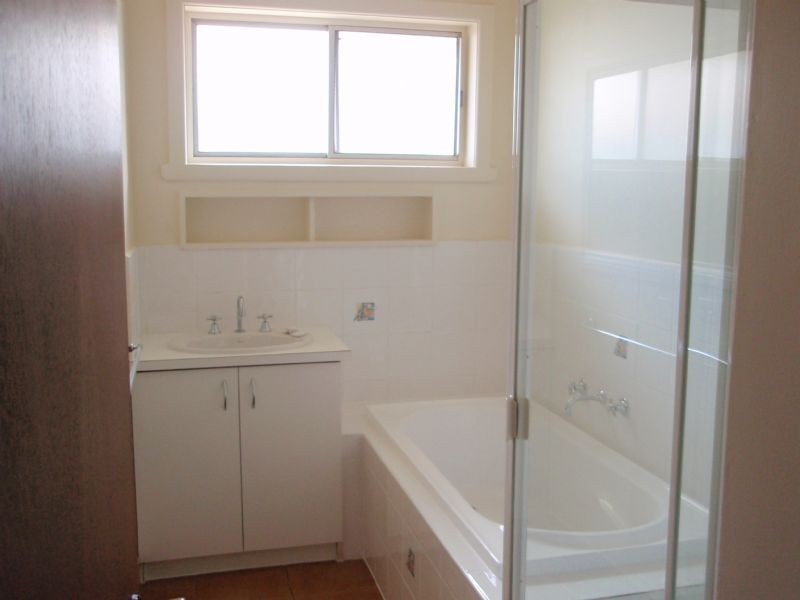 15 Salmond Street, Deer Park VIC 3023