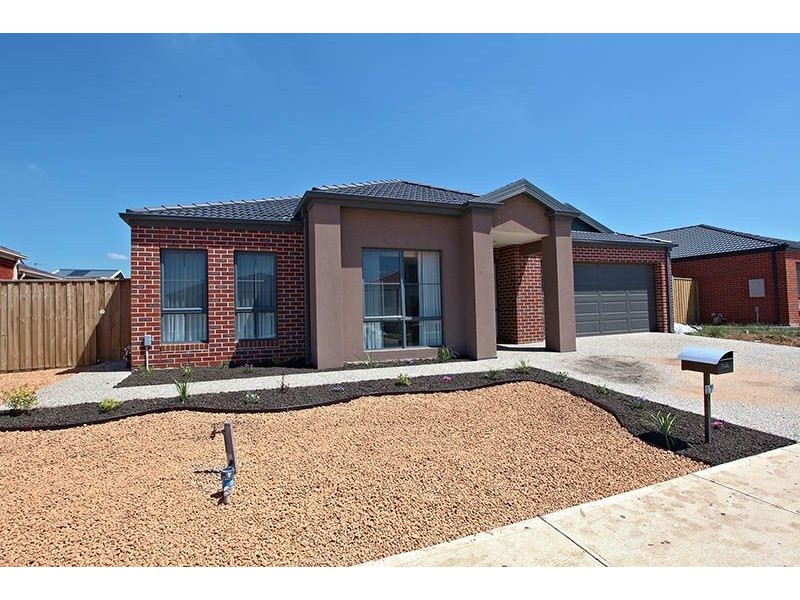 17 Hemsley Drive, Deer Park VIC 3023