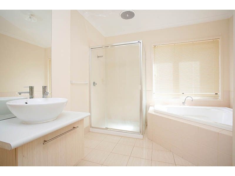 5 Jennifer Crt, Derrimut VIC 3030
