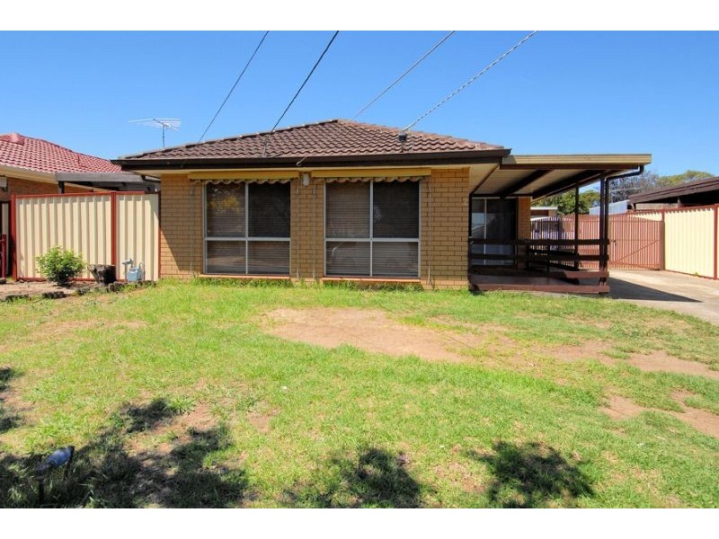 2 Bracknell Place, Deer Park VIC 3023