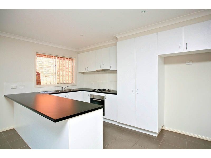 30 Edmondshaw Drive, Deer Park VIC 3023