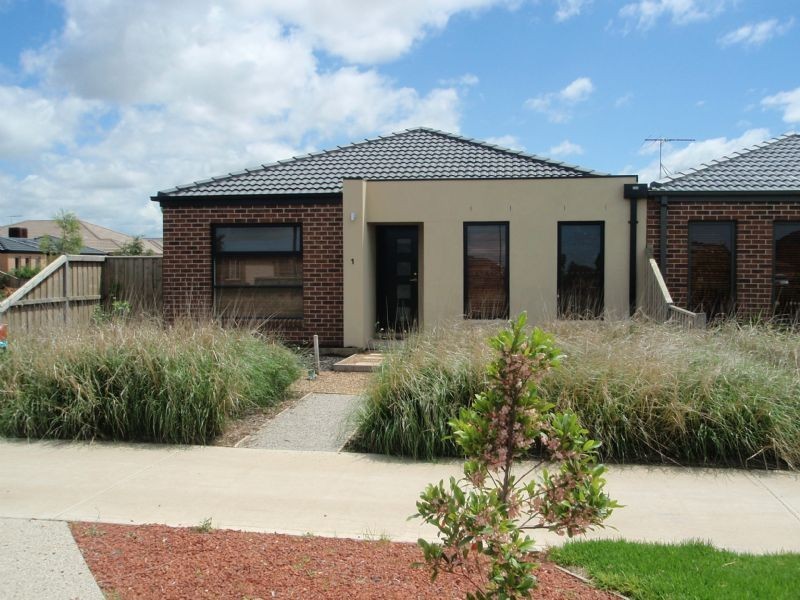 1 Earlsferry Lane, Deer Park VIC 3023