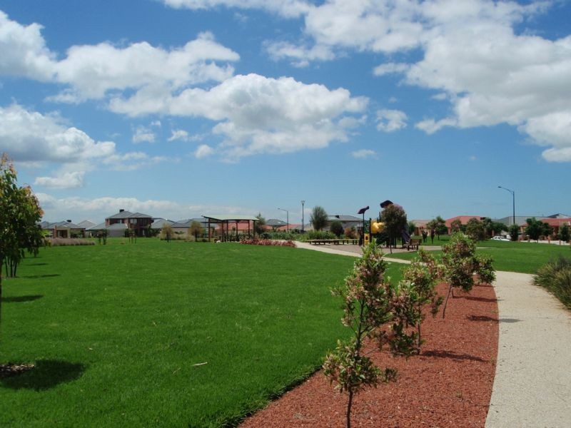 1 Earlsferry Lane, Deer Park VIC 3023