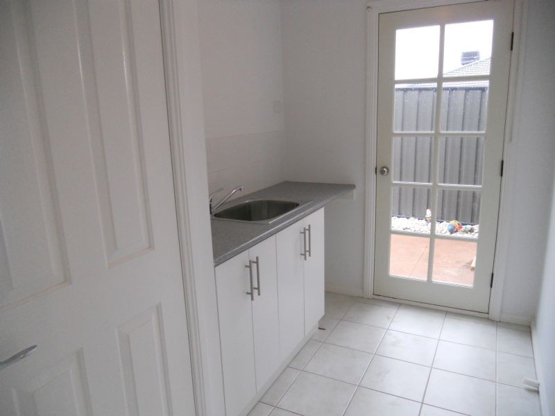 6 Ickworth Crescent, Derrimut VIC 3030