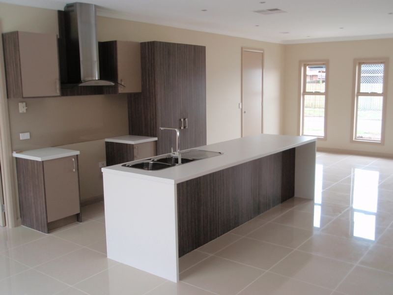 3/103 Quinn Street, Deer Park VIC 3023