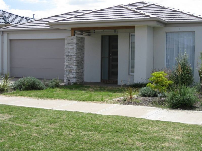 38 Jonah Parade, Deer Park VIC 3023