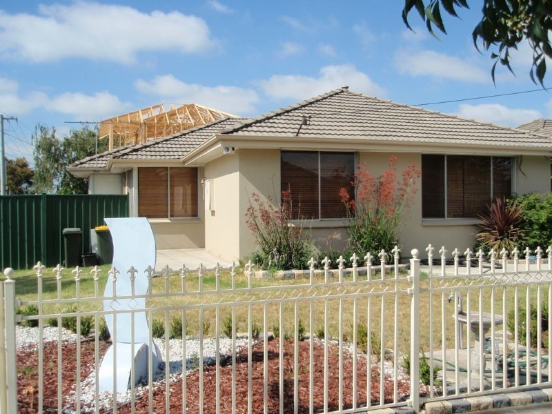 1 Lancaster Street, Sunshine North VIC 3020