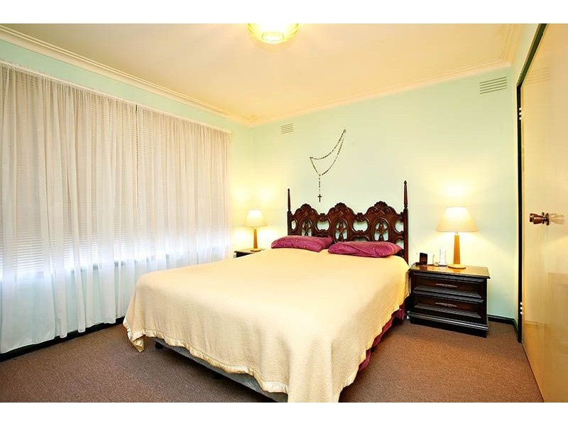 13 Stevenston Street, Deer Park VIC 3023