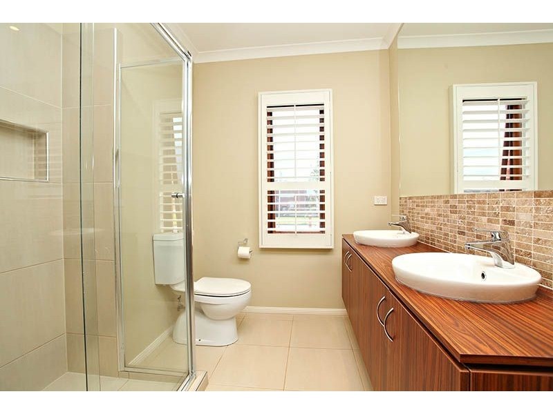 5 Eagle Way, Deer Park VIC 3023