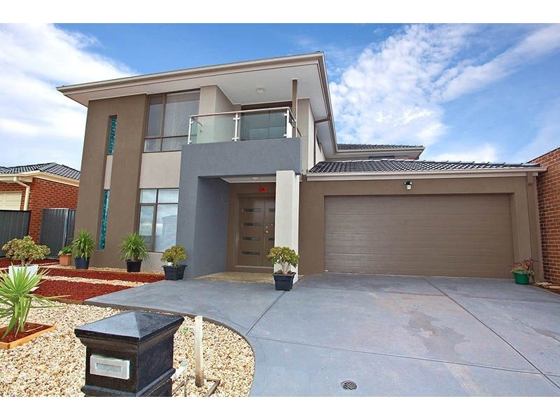 8 Appleby Loop, Derrimut VIC 3030