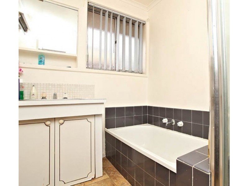 4 Peter Chanel Court, Deer Park VIC 3023