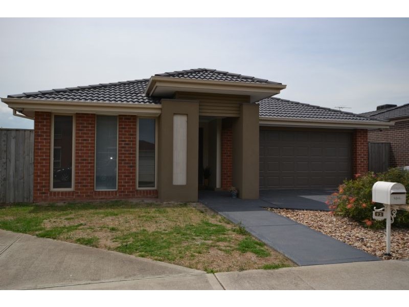 93 Hatchlands Drive, Deer Park VIC 3023