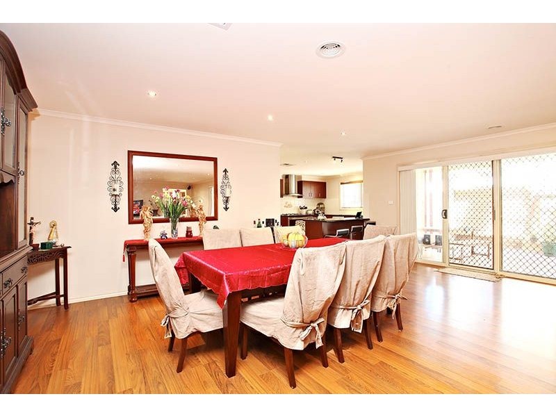 61 Capesthorne Drive, Derrimut VIC 3030