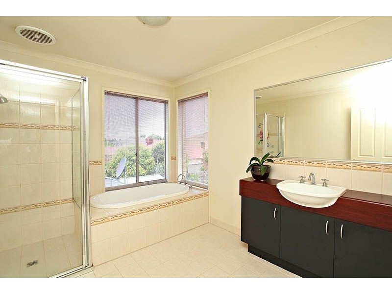 164 Station Road, Cairnlea VIC 3023