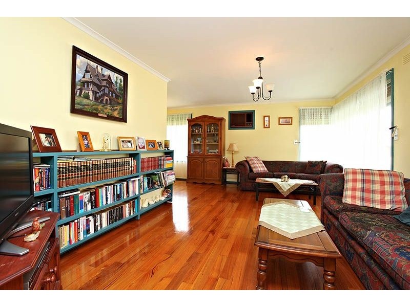 38 Tasman Avenue, Deer Park VIC 3023