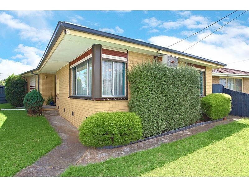 38 Tasman Avenue, Deer Park VIC 3023