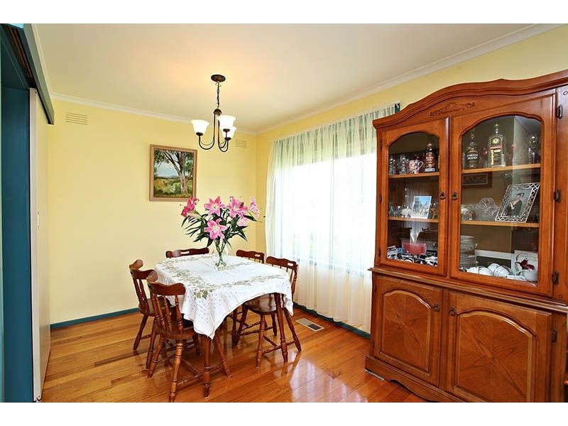38 Tasman Avenue, Deer Park VIC 3023