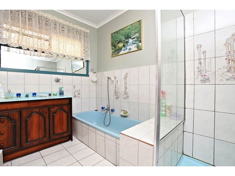 38 Tasman Avenue, Deer Park VIC 3023