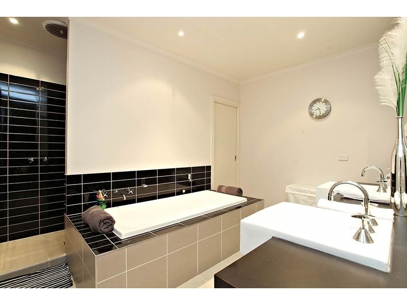 21 Bothwell Green, Derrimut VIC 3030