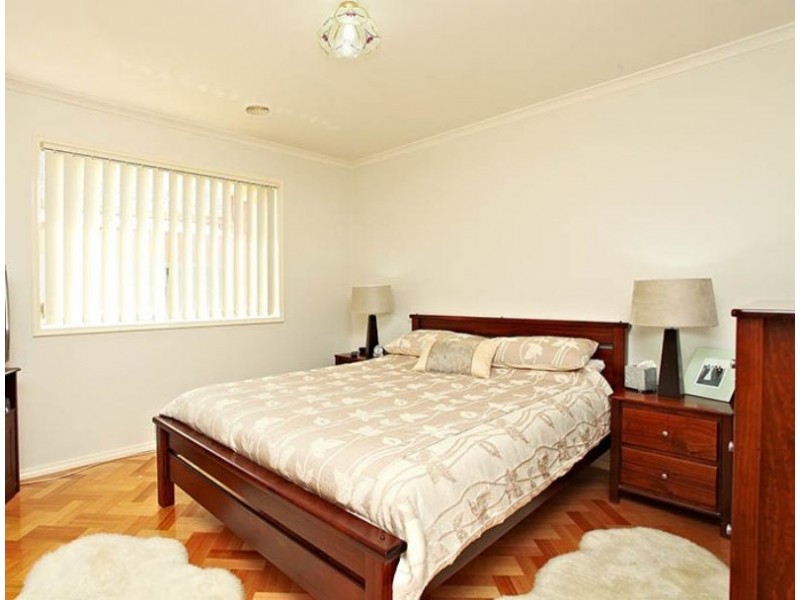 9 Fydler Avenue, Burnside VIC 3023