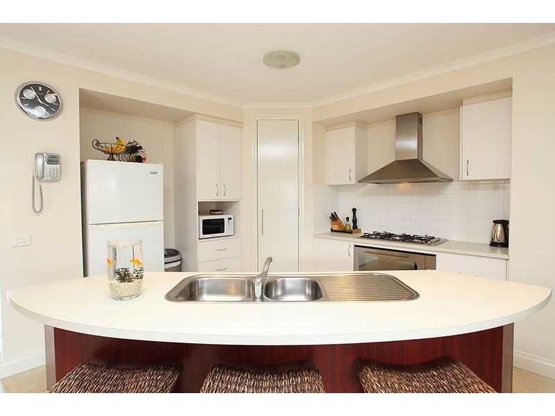 22 Heathcliff Avenue, Deer Park VIC 3023