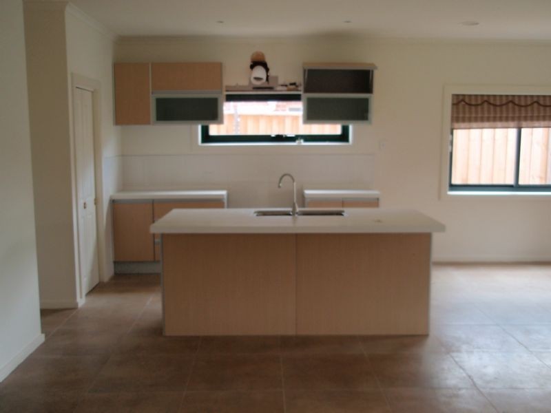 7 Eagle Way, Deer Park VIC 3023